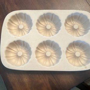 Pampered chef bakeware